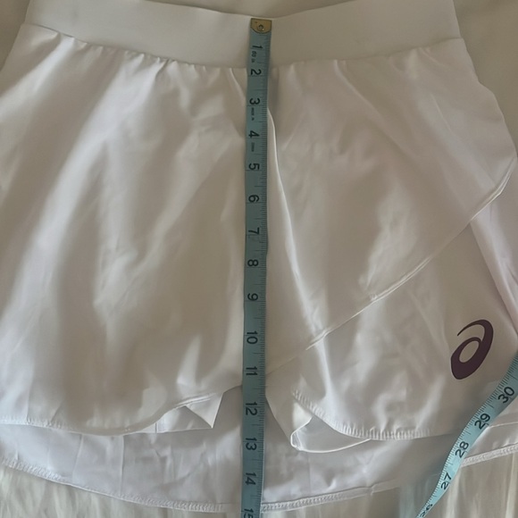 Tennis Bundle 🎾 ASICS Two White Skorts and one Collared Top Size Small - Picture 8 of 8